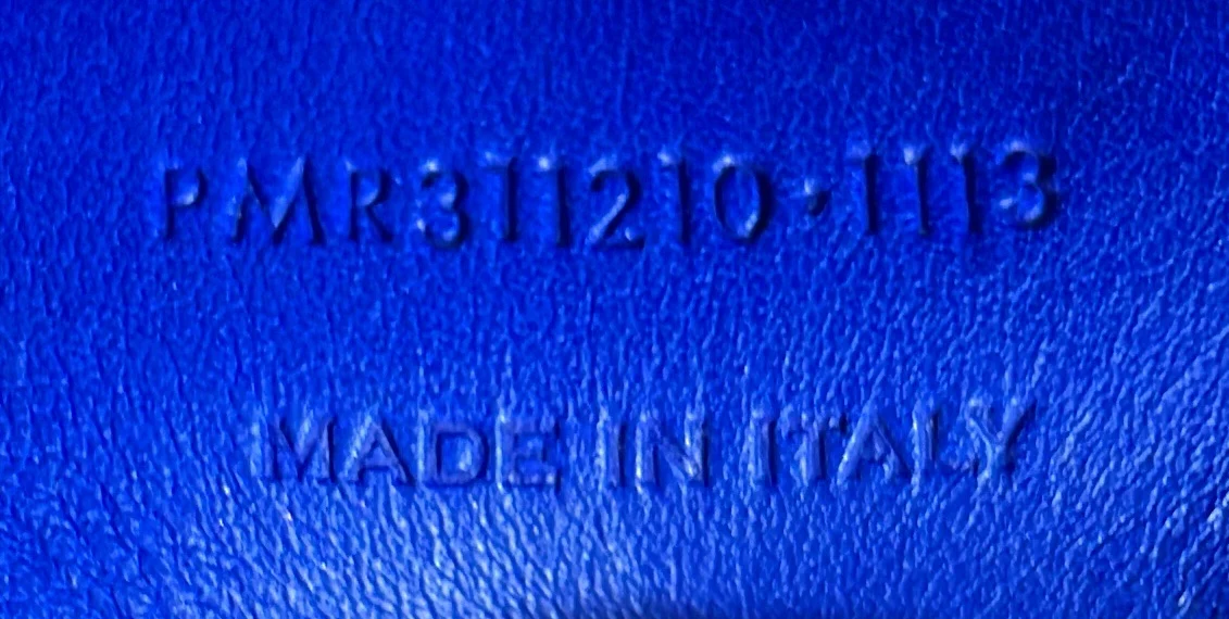 Classic Y Cabas Leather Small - Deep Luxury