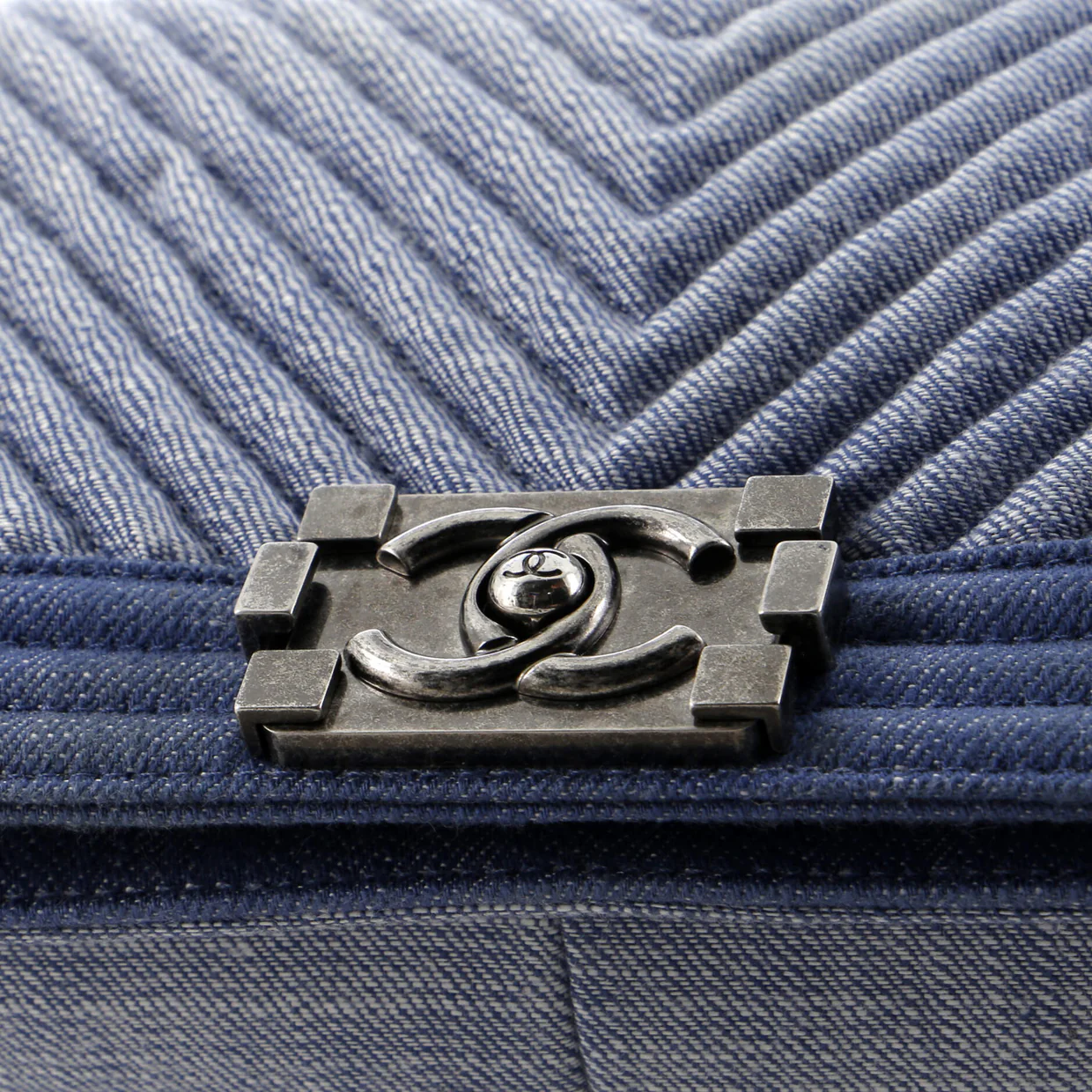 Boy Flap Bag Chevron Denim Old Medium - Deep Luxury