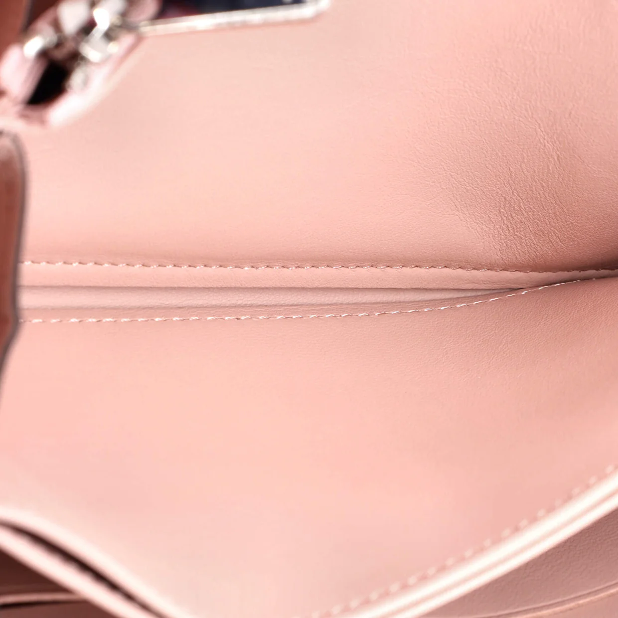 Zippy Wallet Mahina Leather - Deep Luxury