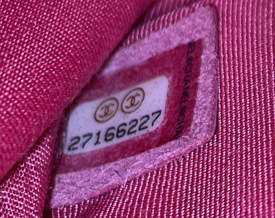 CC Day Camera Case Quilted Caviar Small - Deep Luxury