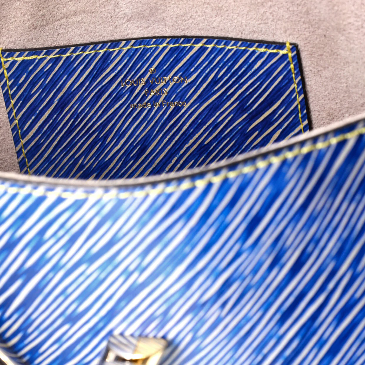 Twist Handbag Epi Leather MM - Deep Luxury