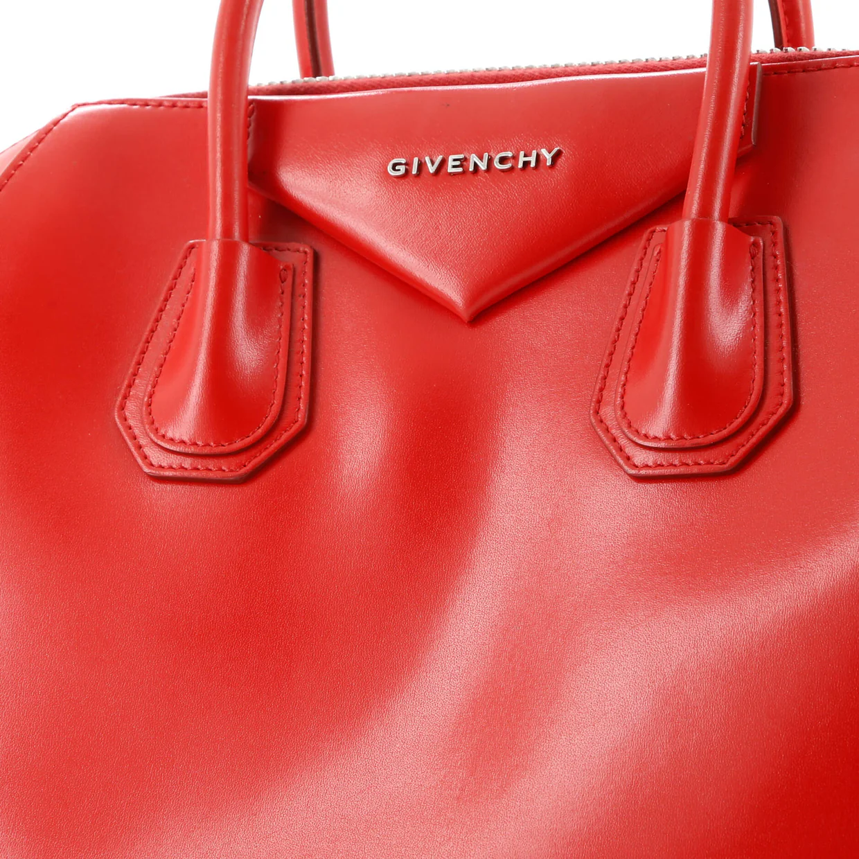 Antigona Bag Glazed Leather Medium - Deep Luxury