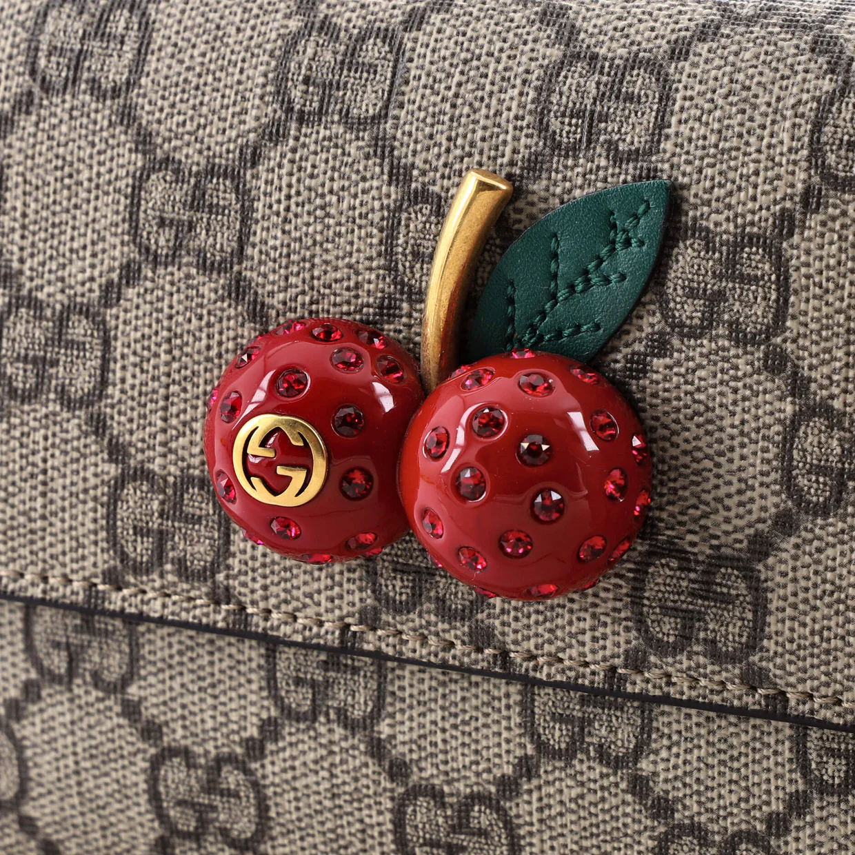 Cherries Wallet on Chain GG Coated Canvas Mini - Deep Luxury