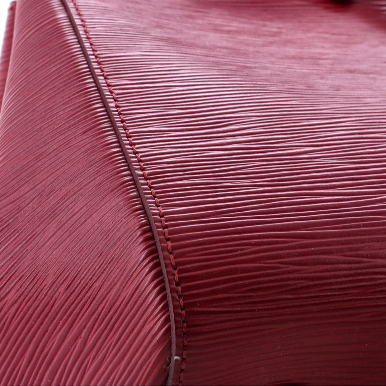 Marly Handbag Epi Leather MM - Deep Luxury