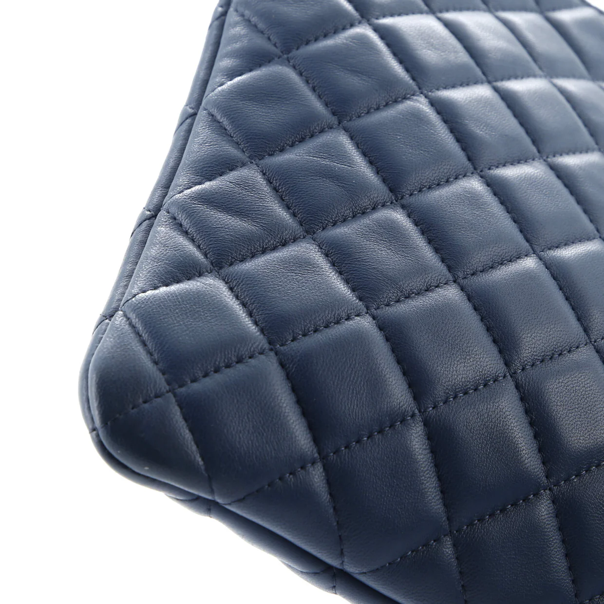 O Case Clutch Quilted Lambskin Large - Deep Luxury