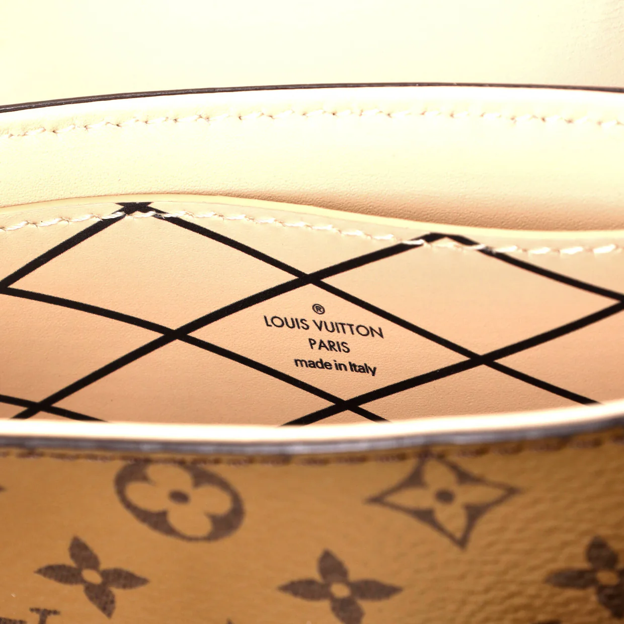 Vertical Trunk Pochette Reverse Monogram Canvas - Deep Luxury