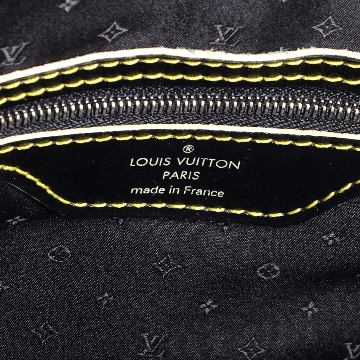 Suhali Lockit Handbag Leather MM - Deep Luxury