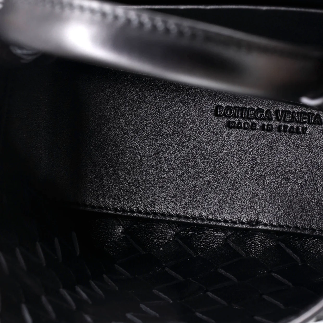 Andiamo Top Handle Bag Intrecciato Nappa Small - Deep Luxury