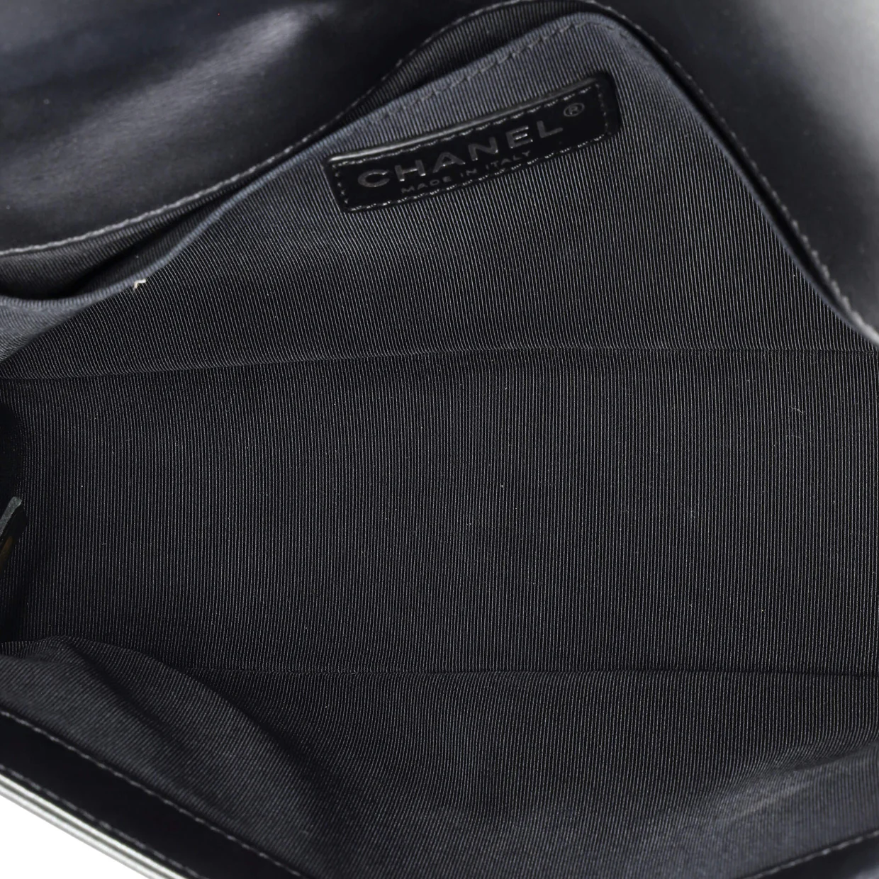 Boy Flap Bag Chevron Patent Old Medium - Deep Luxury