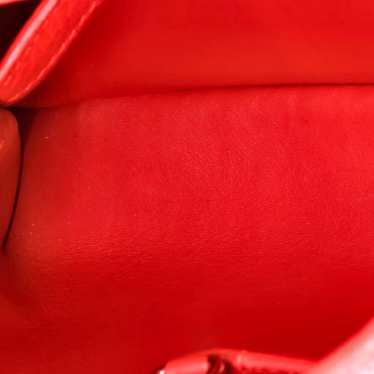 Capucines Bag Leather BB - Deep Luxury