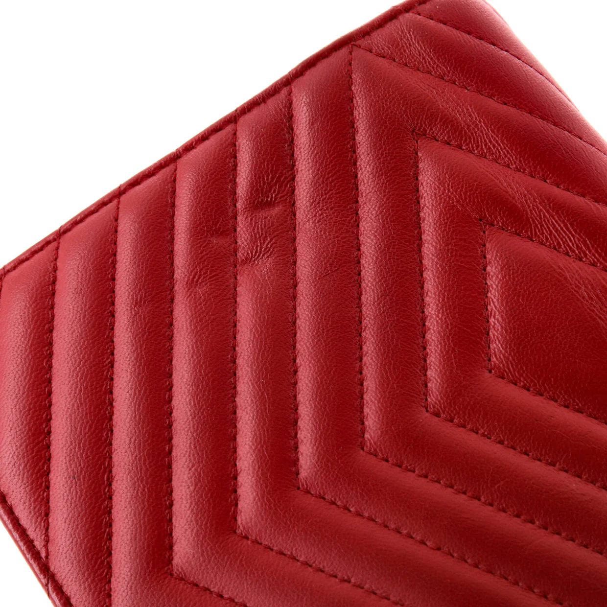 Square Wallet on Chain Chevron Calfskin - Deep Luxury