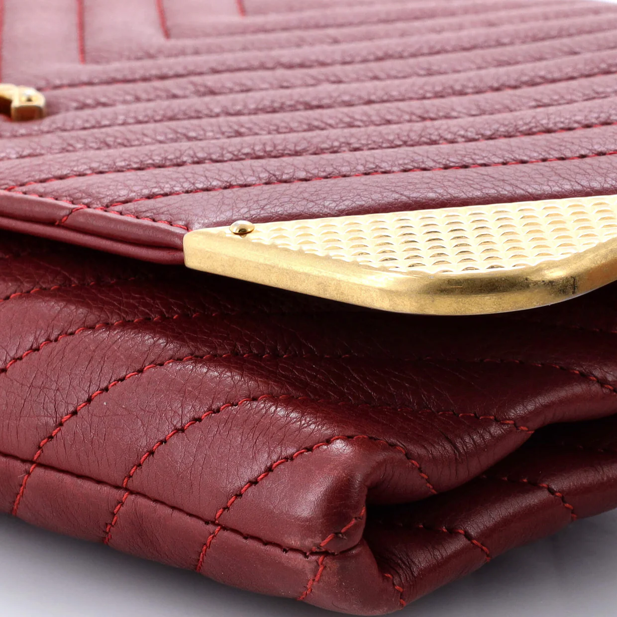 Rock The Corner Flap Clutch on Chain Chevron Calfskin - Deep Luxury