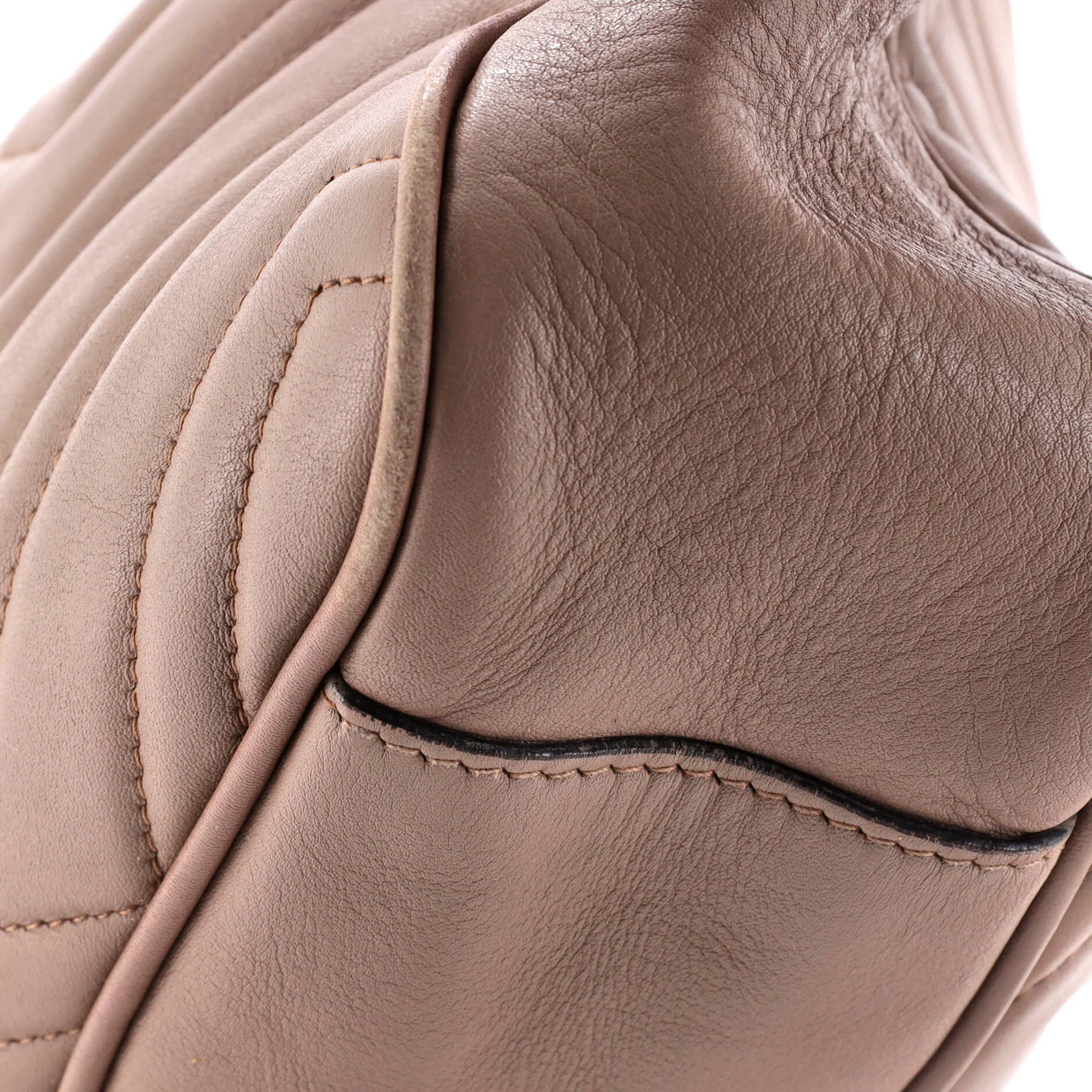 GG Marmont Shoulder Bag Matelasse Leather Medium - Deep Luxury