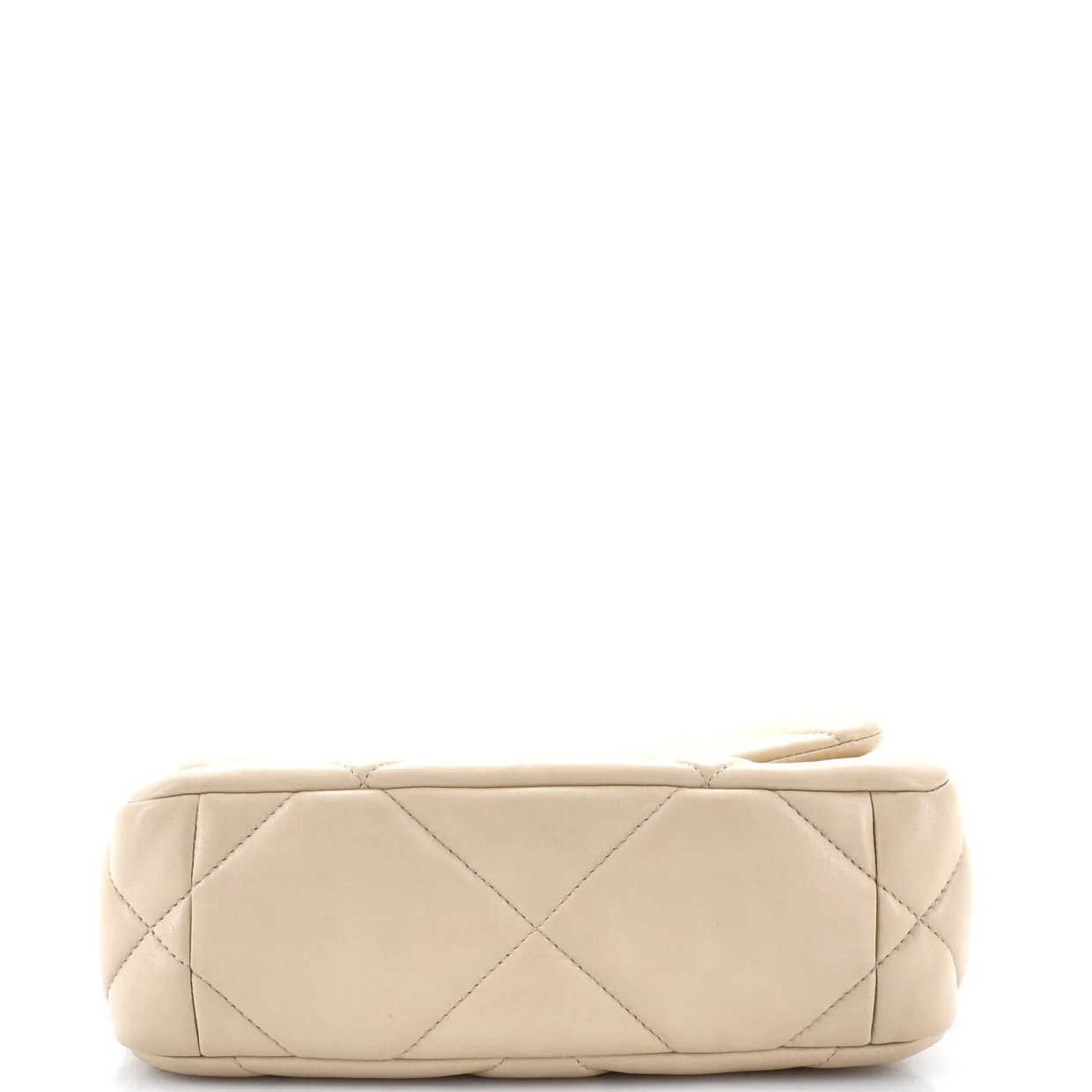 19 Flap Bag Quilted Leather Medium - Deep Luxury