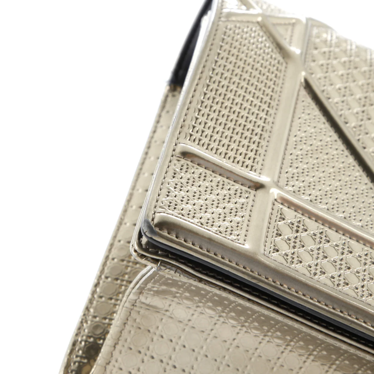 Diorama Flap Bag Cannage Embossed Calfskin Medium - Deep Luxury