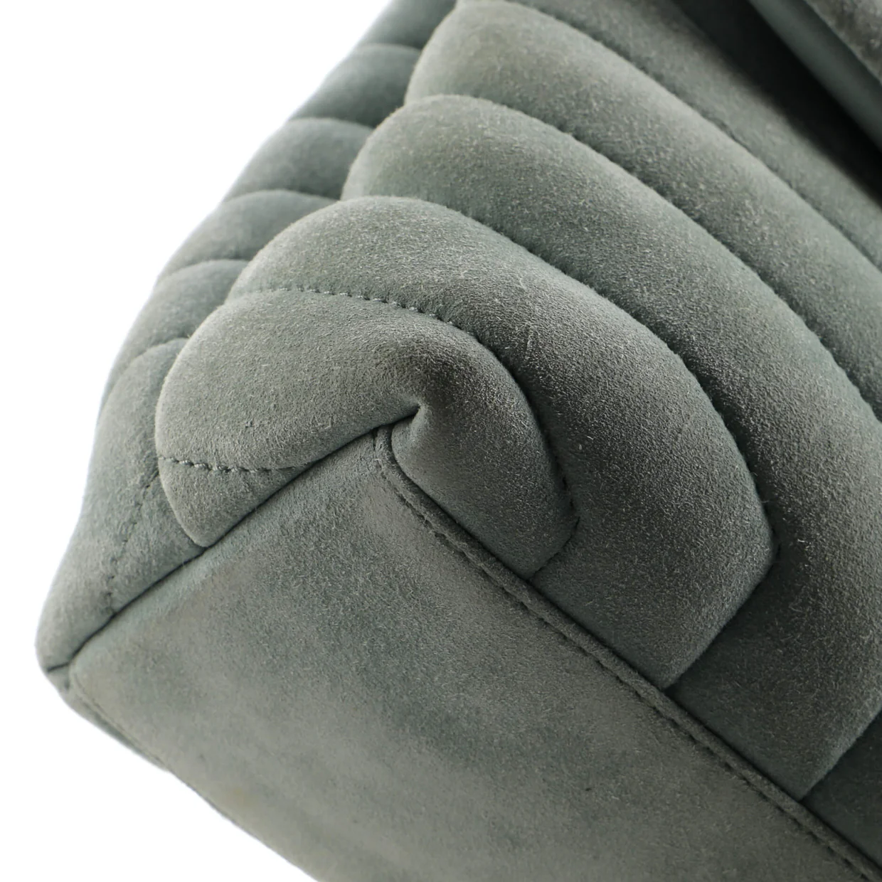 Loulou Shoulder Bag Matelasse Chevron Velvet Small - Deep Luxury