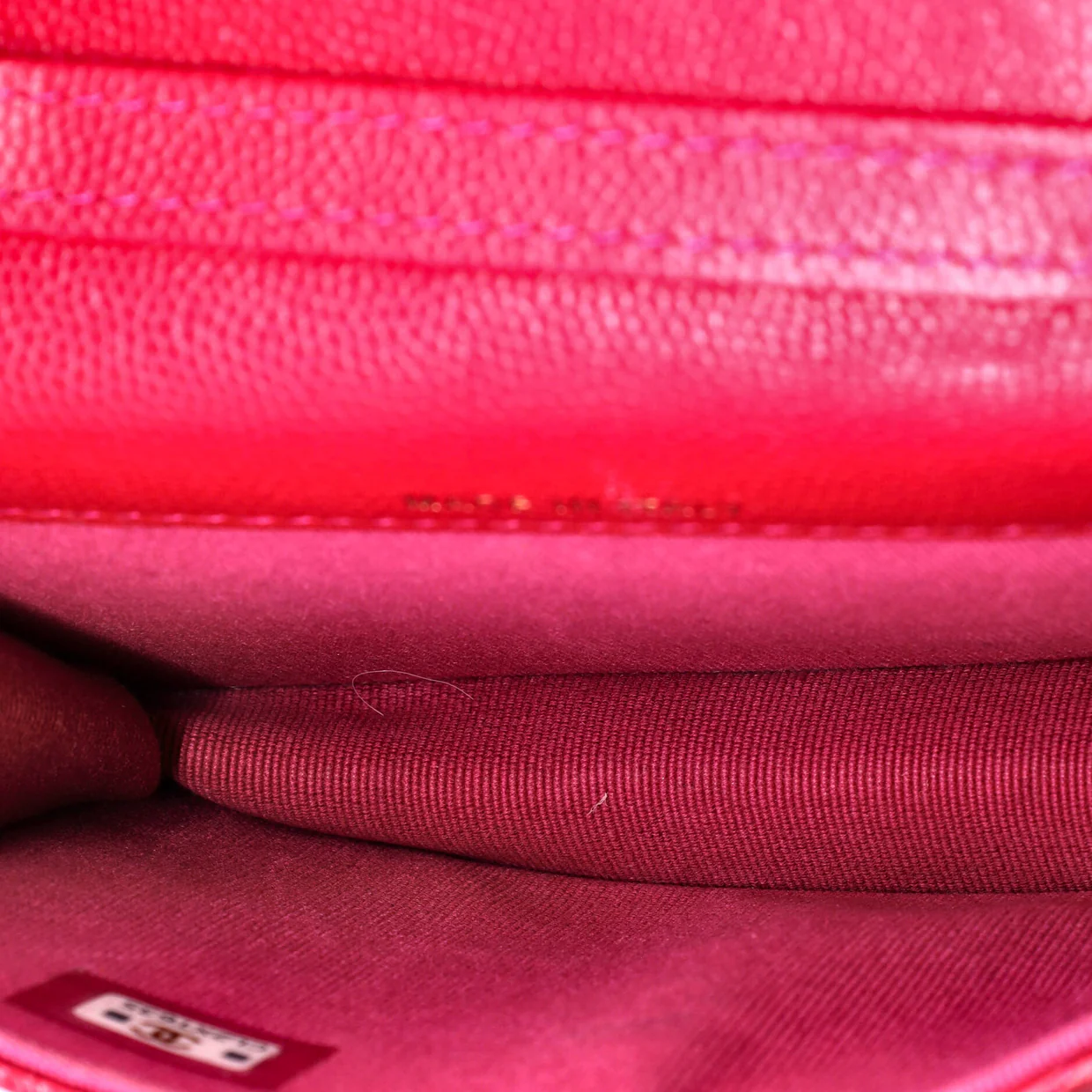 Twist Your Buttons Flap Coin Purse with Chain Quilted Shiny Caviar - Deep Luxury