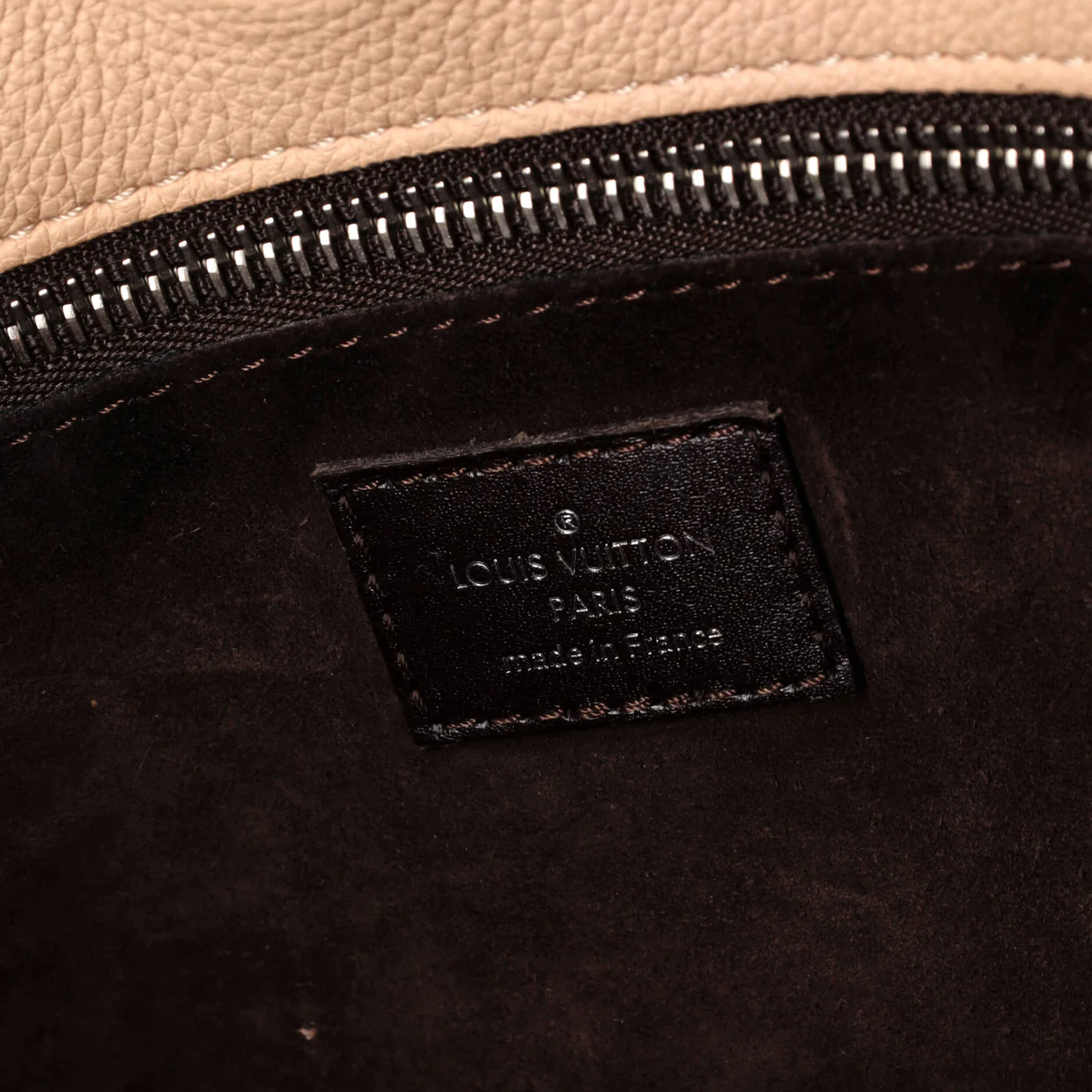 W Tote Veau Cachemire Calfskin BB - Deep Luxury