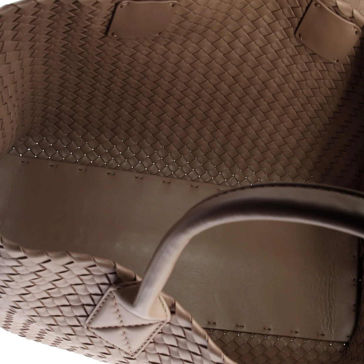 Cabat Tote Intrecciato Nappa Medium - Deep Luxury