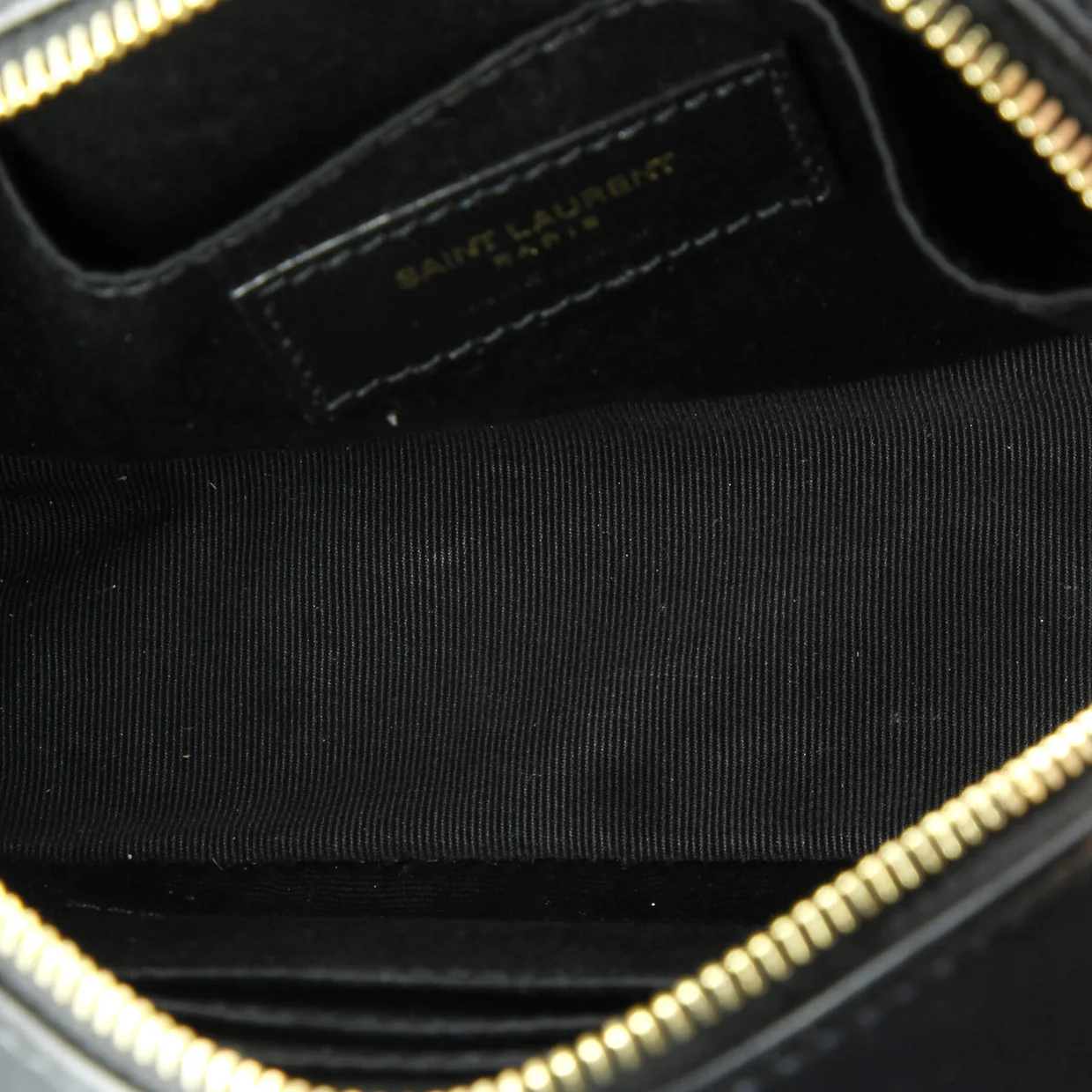 Lou Belt Bag Matelasse Chevron Leather - Deep Luxury