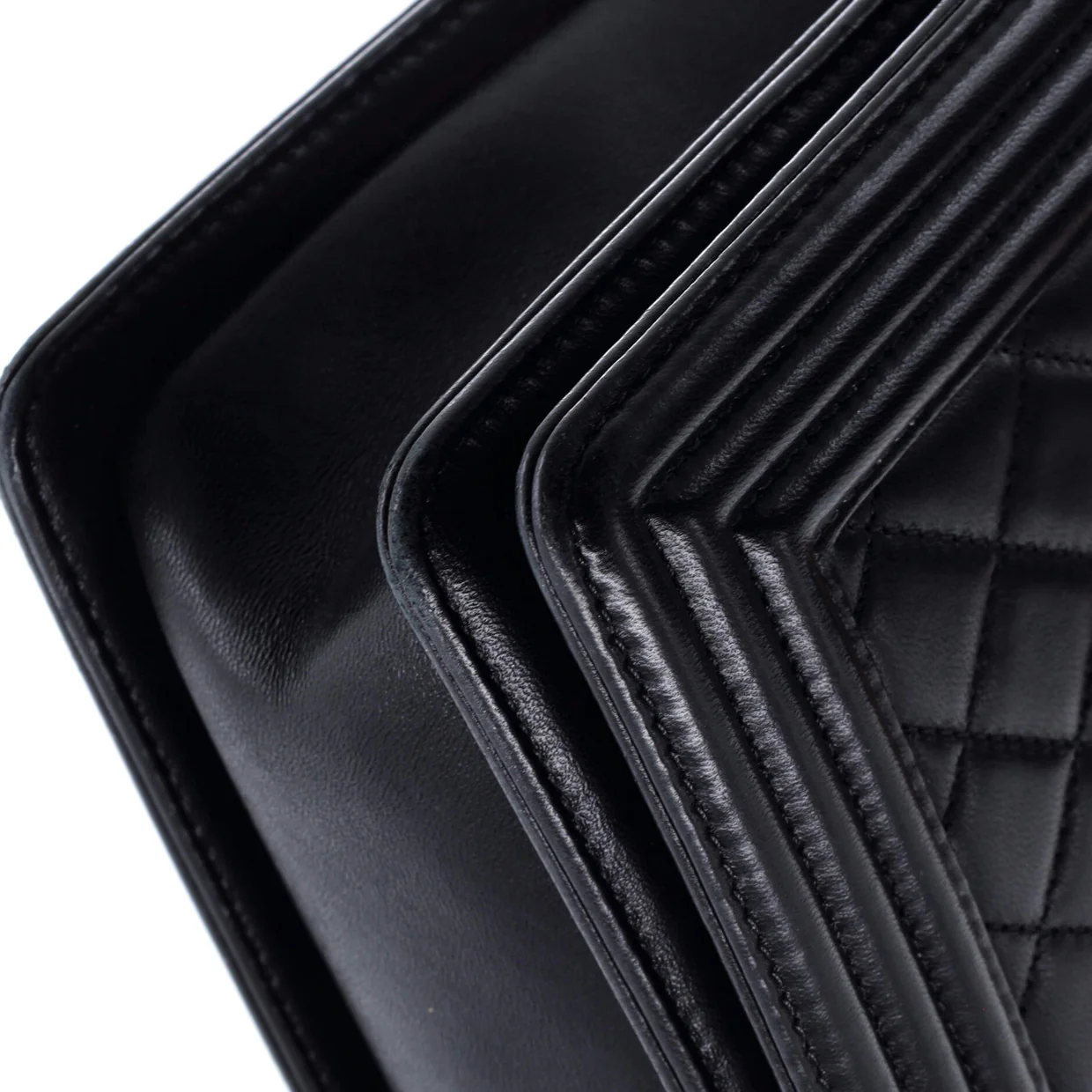 Boy Flap Bag Quilted Lambskin New Medium - Deep Luxury