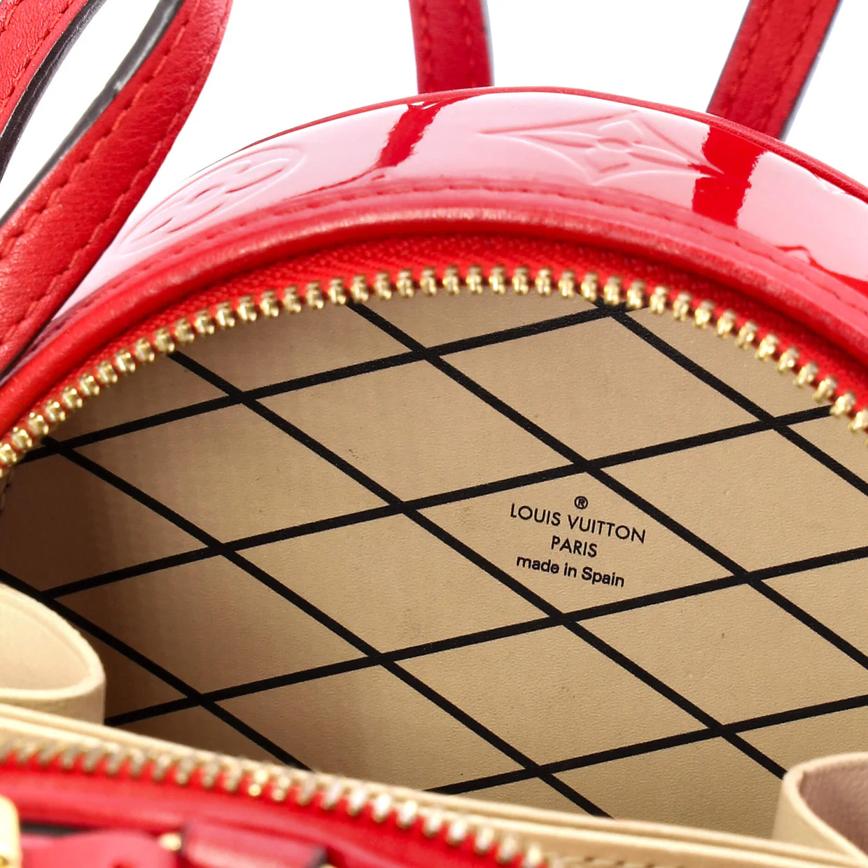 Mini Boite Chapeau Bag Monogram Vernis - Deep Luxury