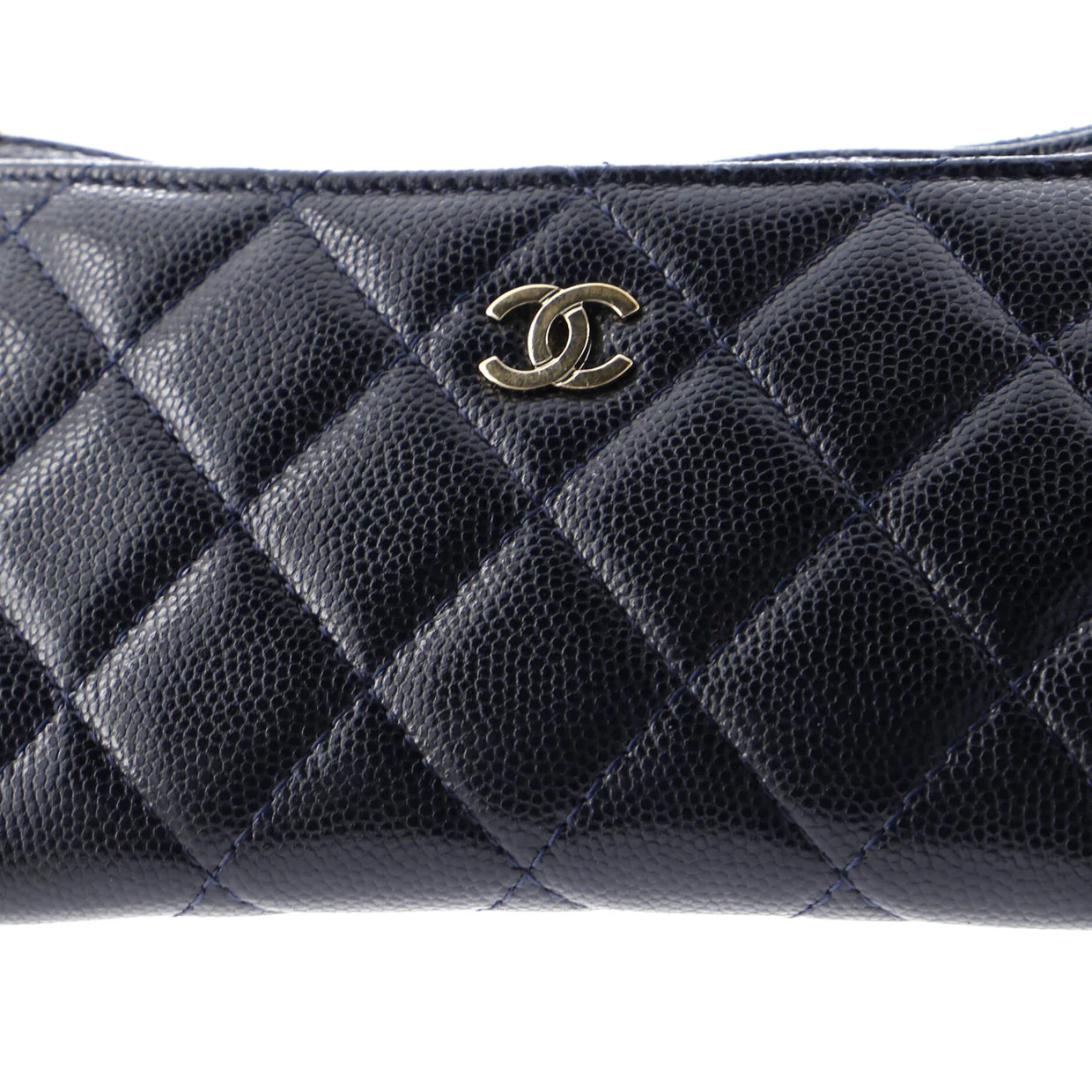 Classic Zip Pouch Quilted Caviar Long - Deep Luxury