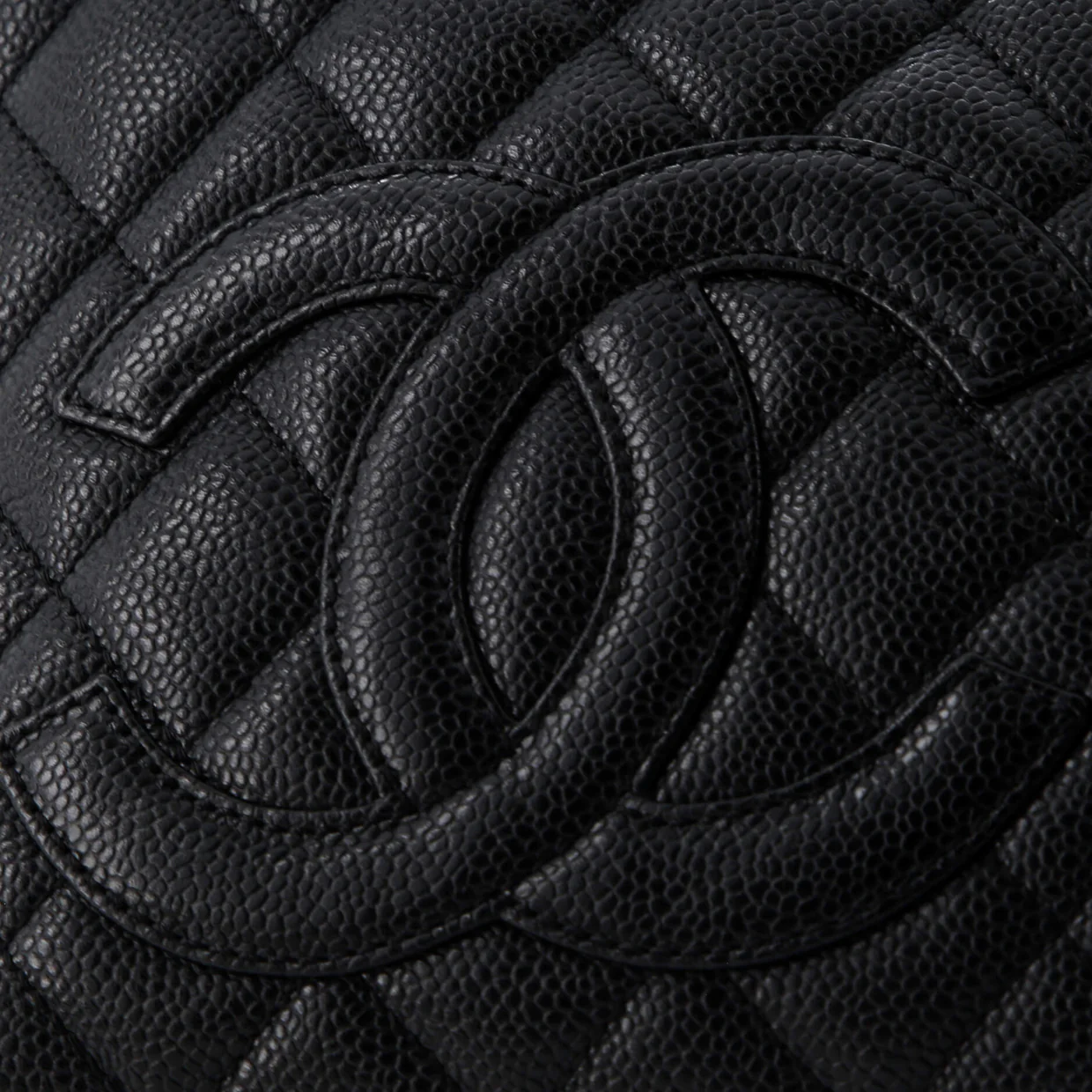 Petite Shopping Tote Quilted Caviar - Deep Luxury