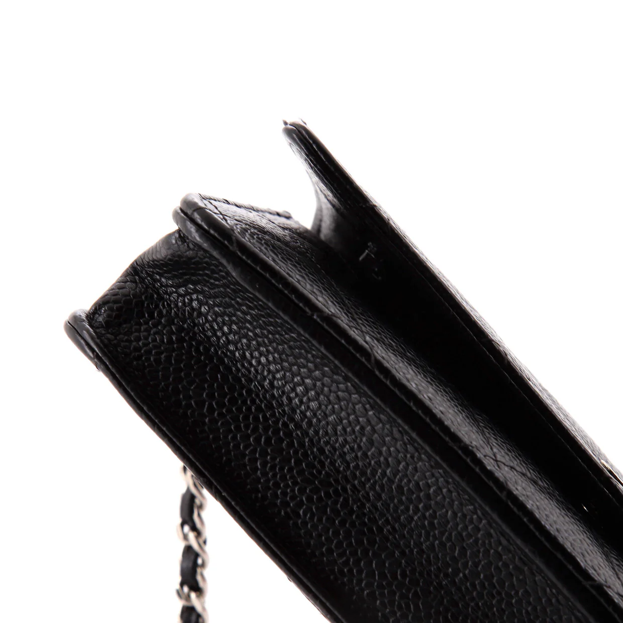 Wallet on Chain Quilted Caviar - Deep Luxury