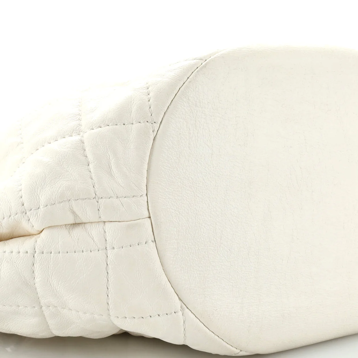 CC Turnlock Drawstring Bucket Tote Quilted Lambskin Small - Deep Luxury