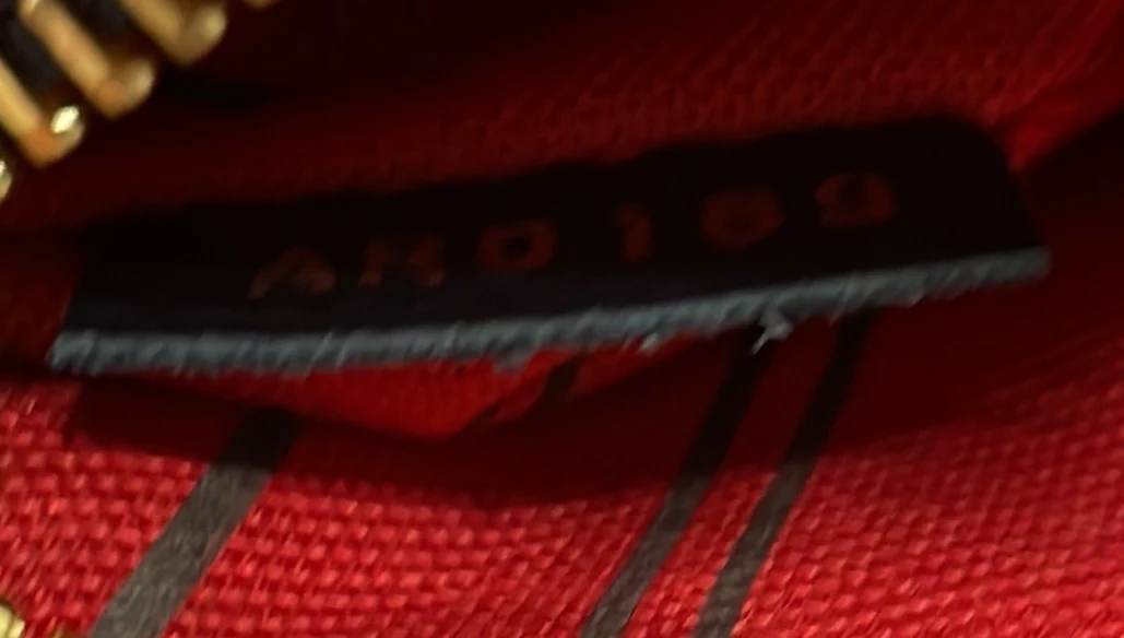 Pochette Metis Monogram Empreinte Leather - Deep Luxury