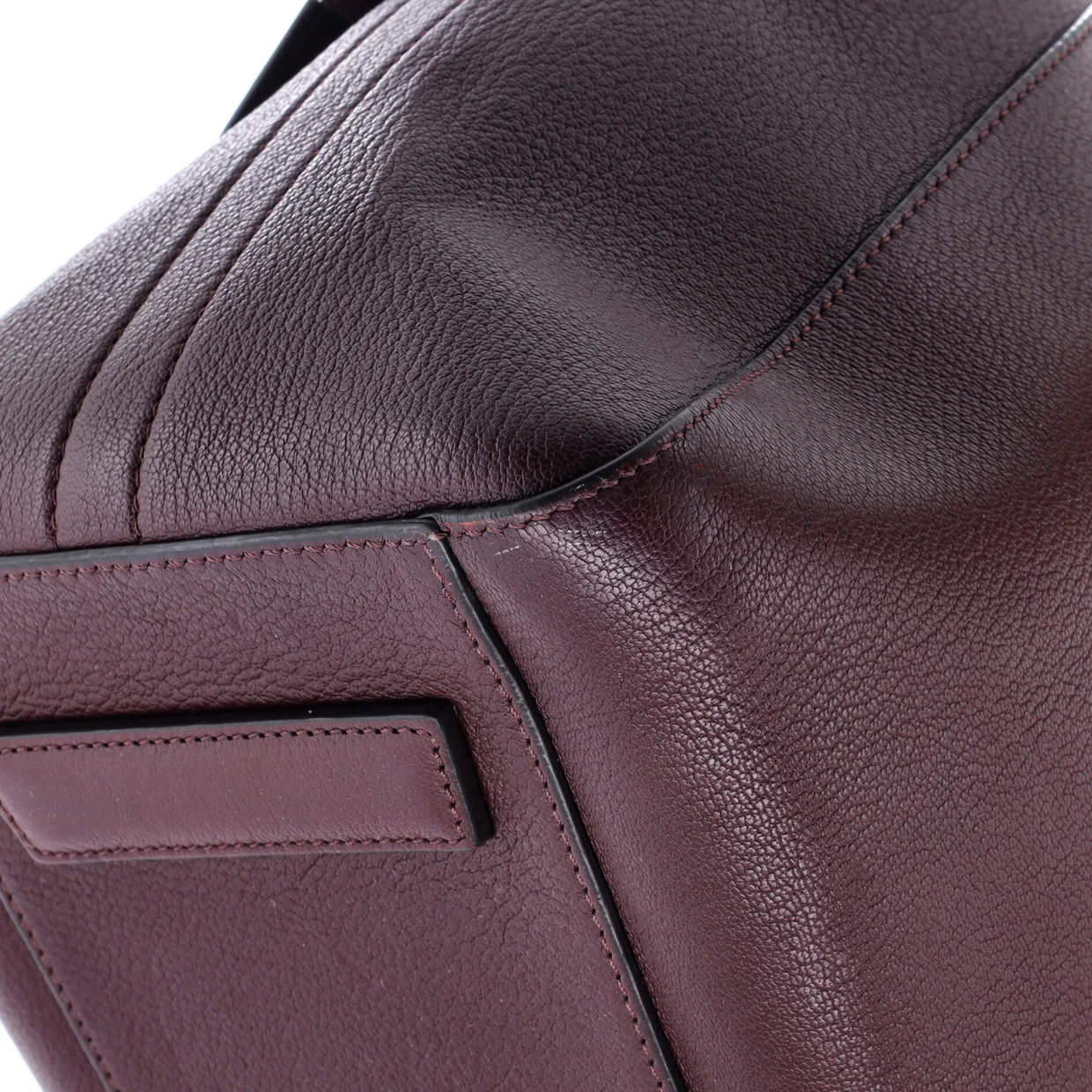 Antigona Bag Leather Medium - Deep Luxury