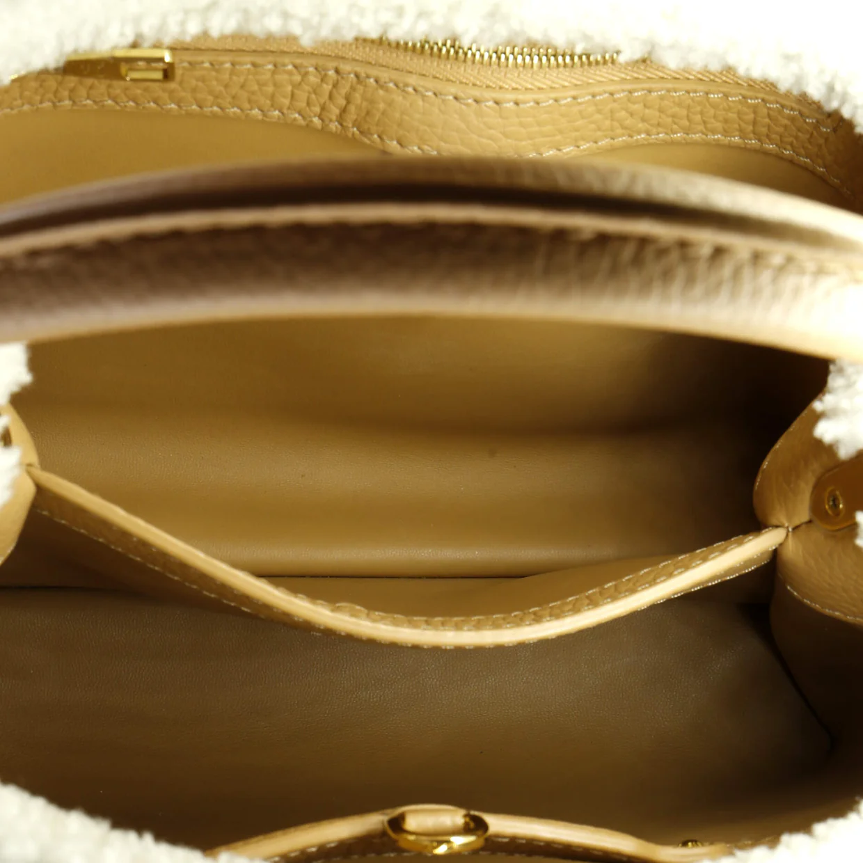 Capucines Bag Leather with Shearling BB - Deep Luxury