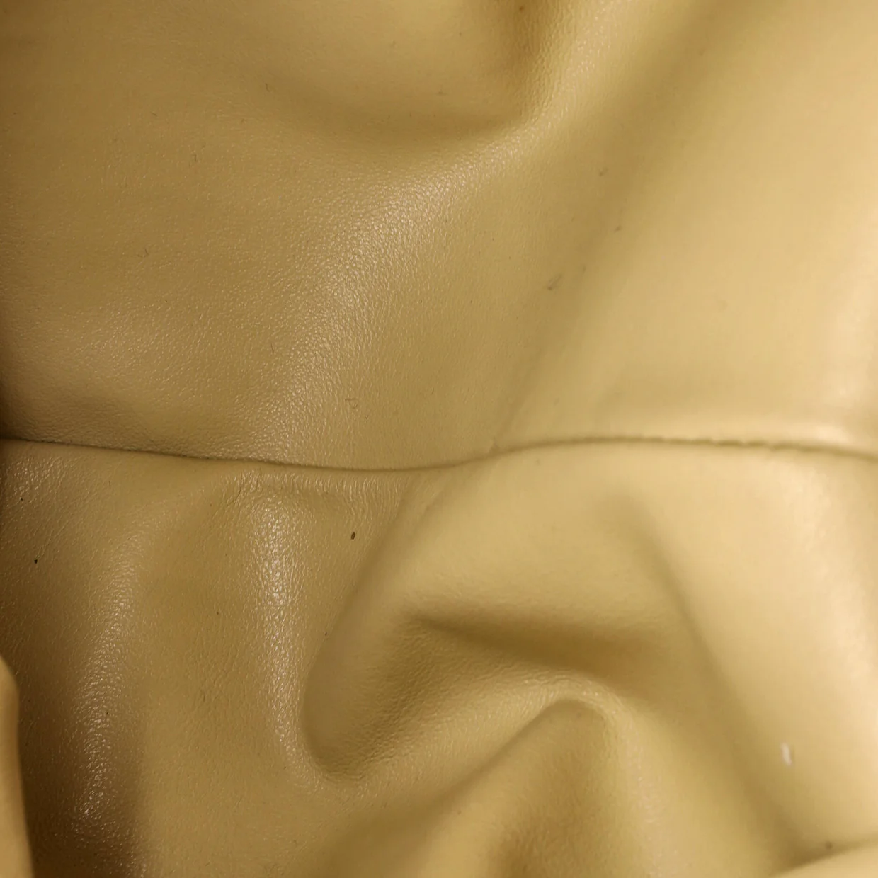 The Chain Pouch Leather - Deep Luxury