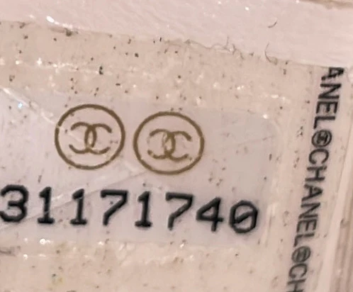 CC Round Vanity Case with Chain Quilted Lambskin Mini - Deep Luxury