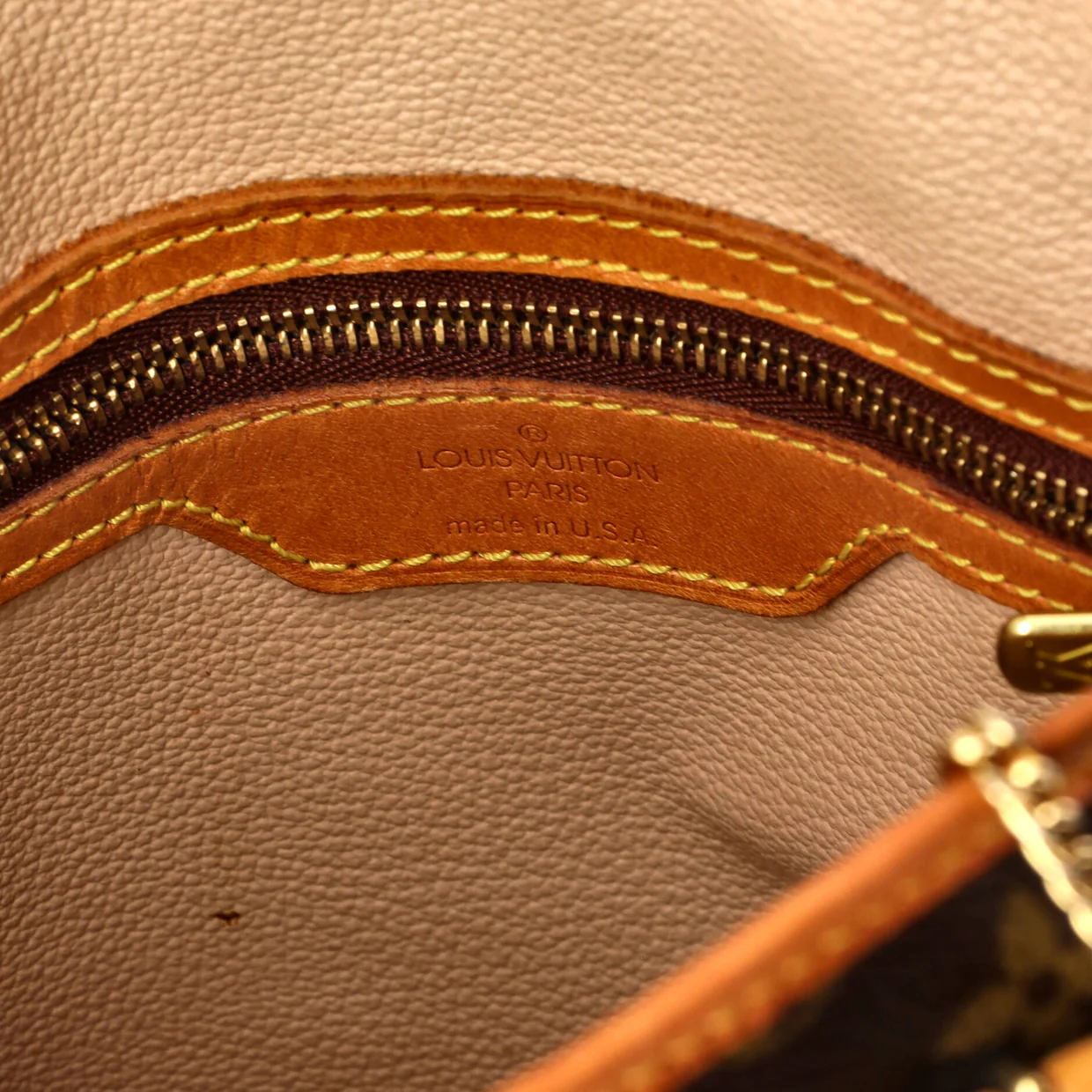 Petit Bucket Bag Monogram Canvas - Deep Luxury