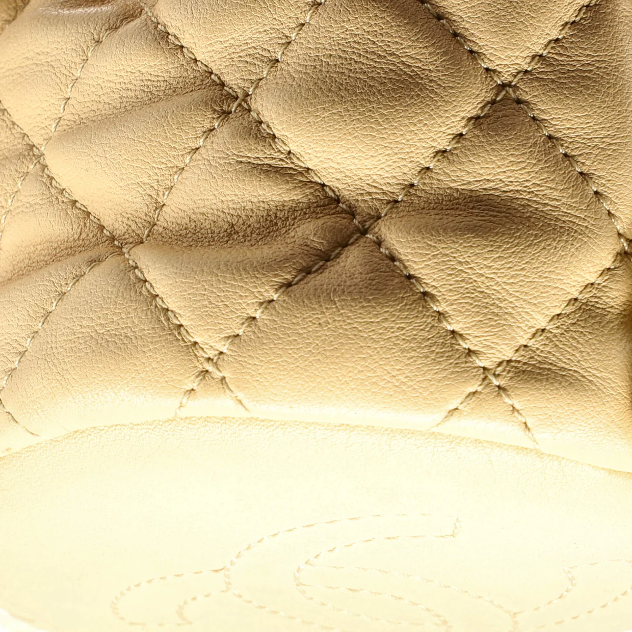 About Pearls Bucket Bag Quilted Calfskin Mini - Deep Luxury