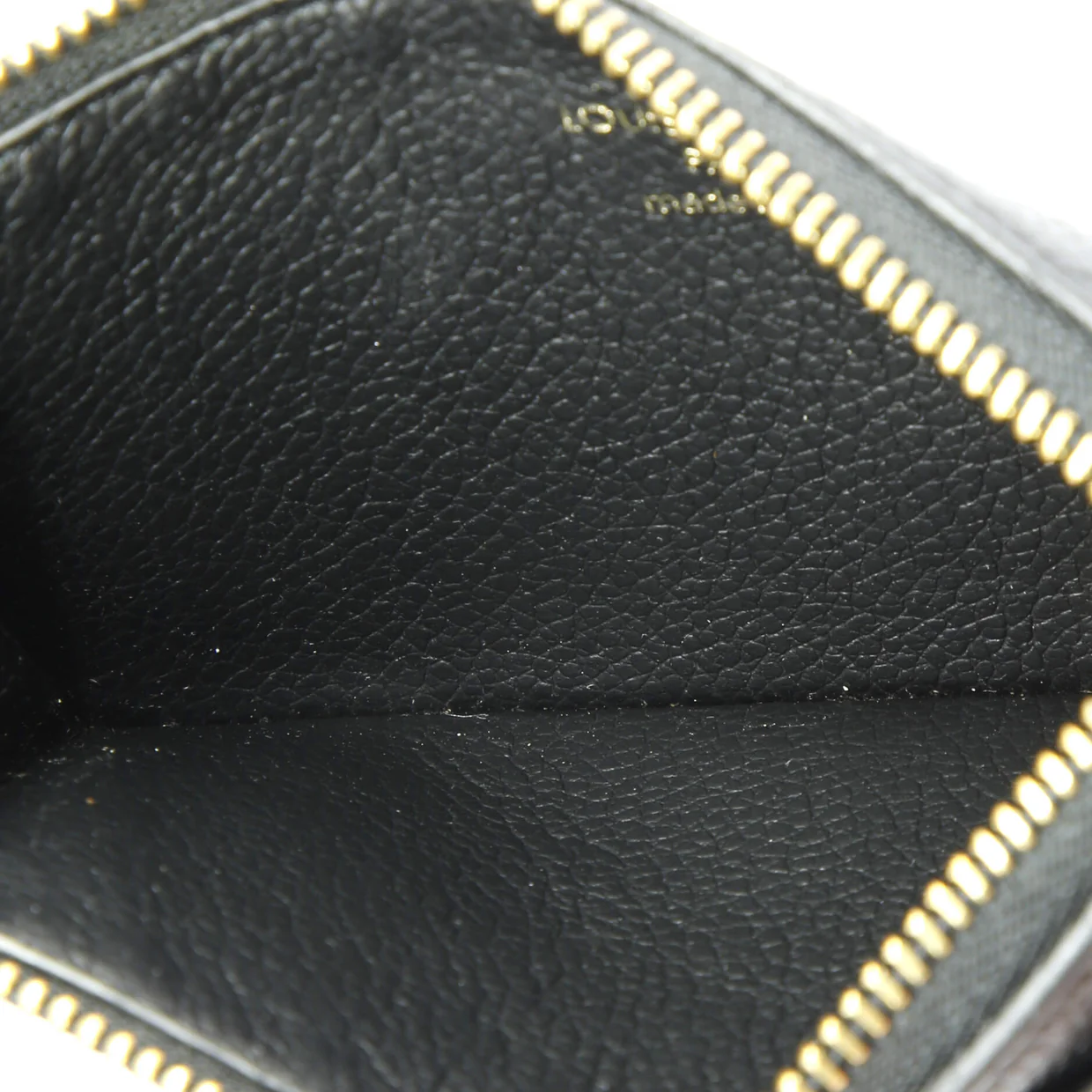 Zipped Card Holder NM Monogram Empreinte Leather - Deep Luxury