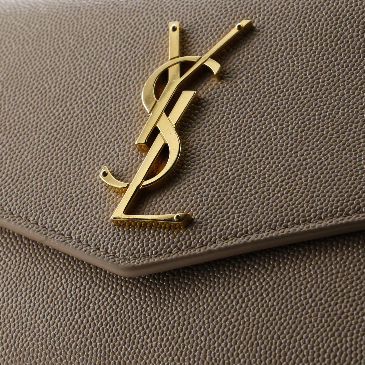 Uptown Chain Wallet Leather - Deep Luxury