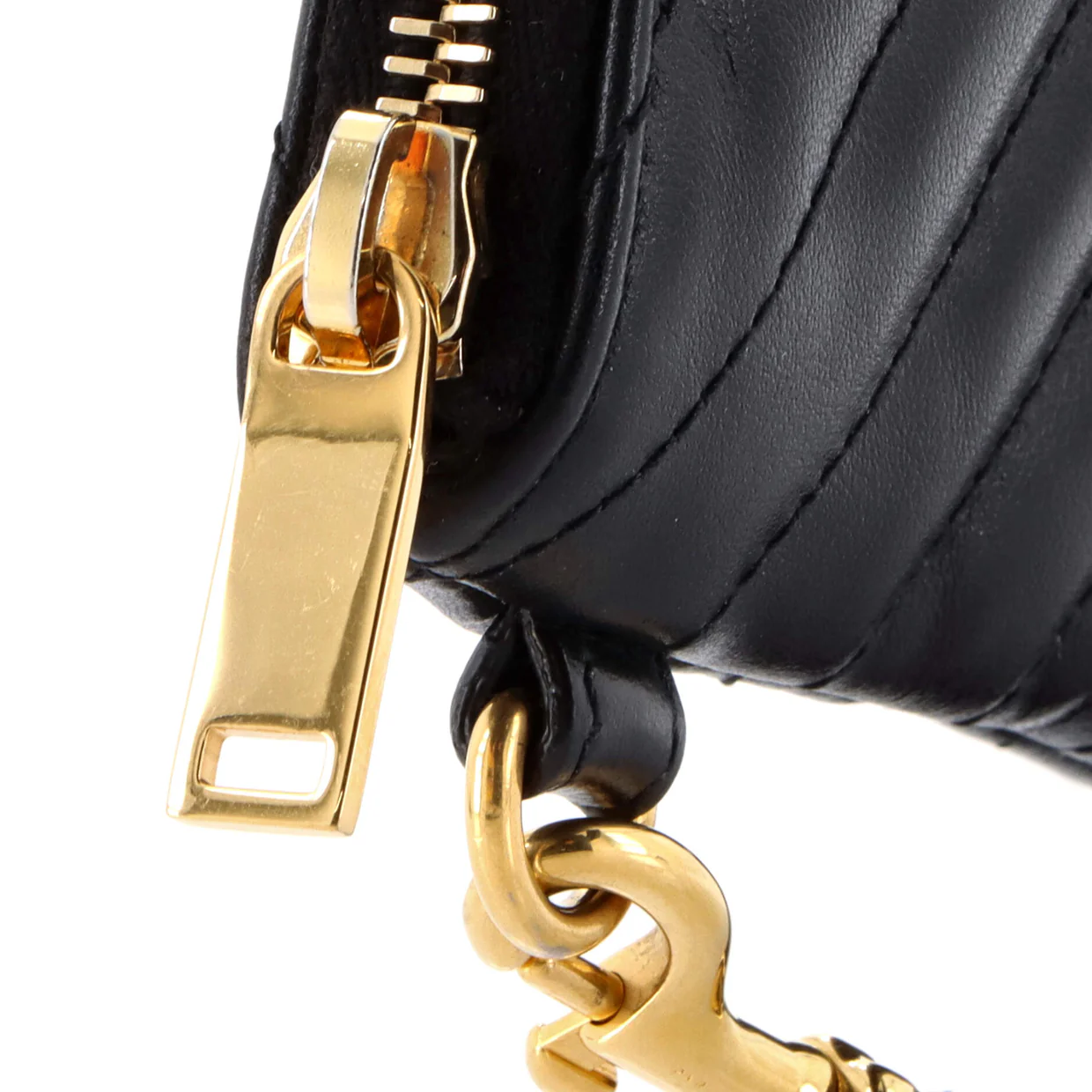 Classic Monogram Wristlet Pouch Matelasse Chevron Leather Medium - Deep Luxury