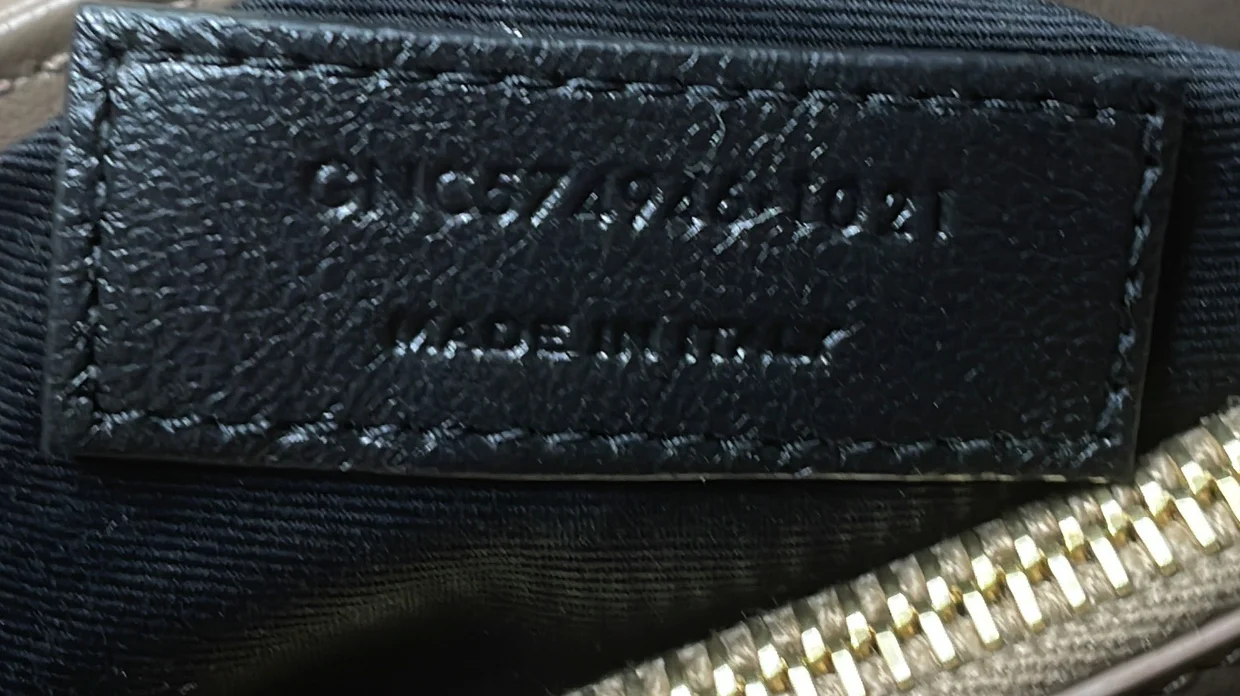 Loulou Shoulder Bag Matelasse Chevron Leather Medium - Deep Luxury