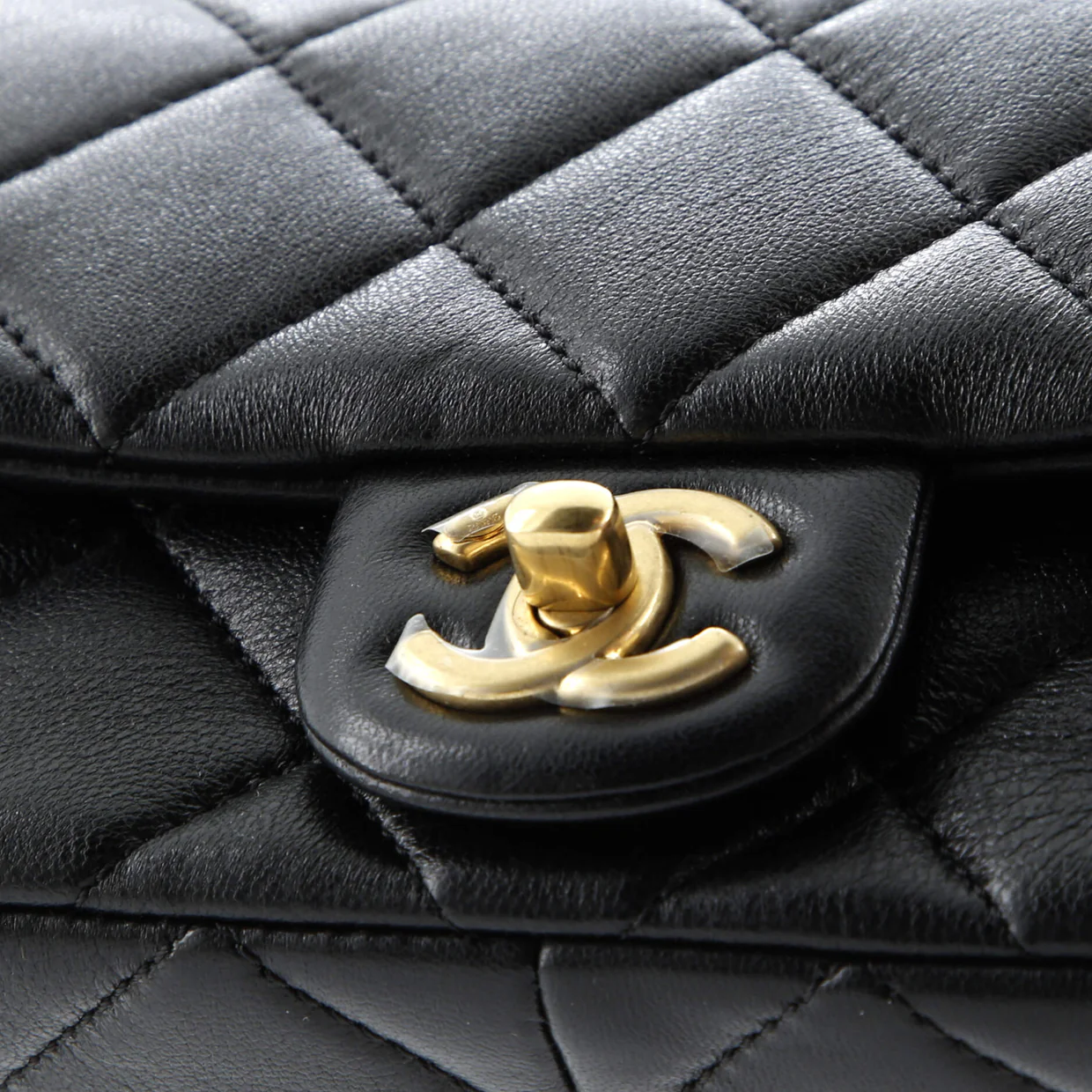 Twin Pearl Adjustable Chain Flap Bag Quilted Lambskin Mini - Deep Luxury