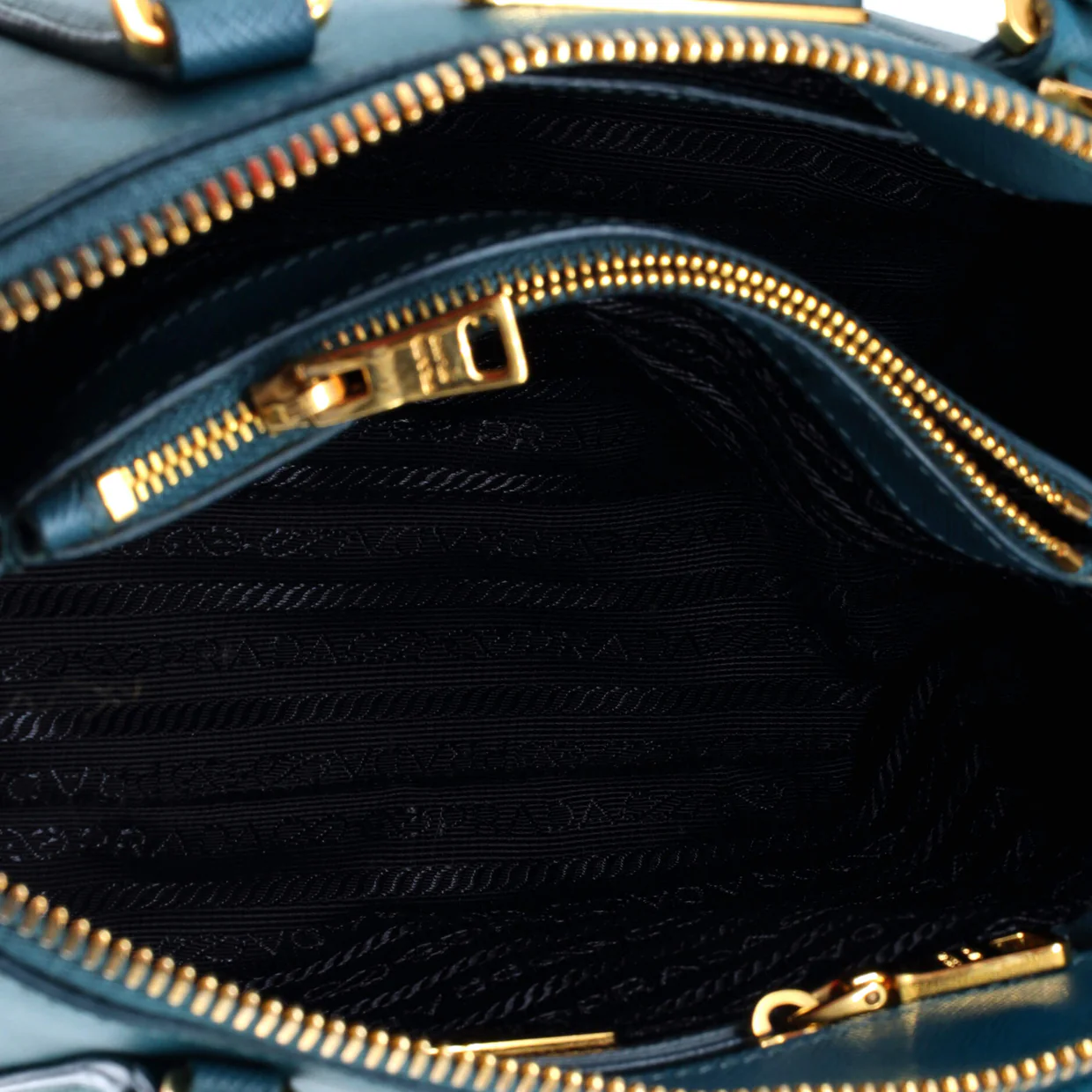 Promenade Bag Saffiano Leather Small - Deep Luxury