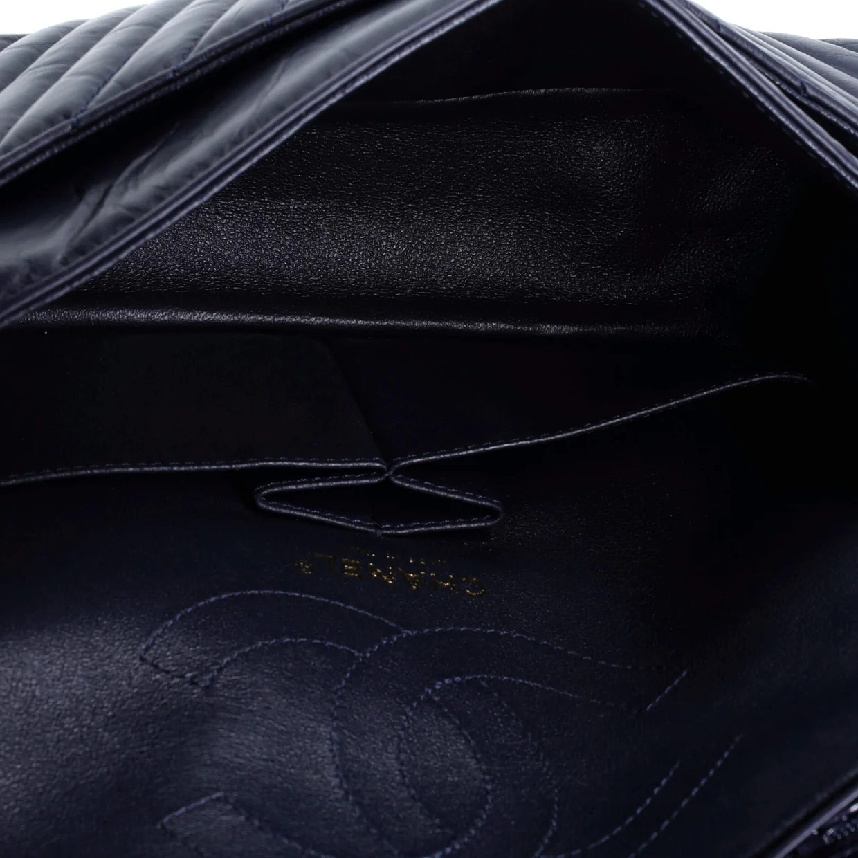 Reissue 2.55 Flap Bag Chevron Aged Calfskin 225 - Deep Luxury