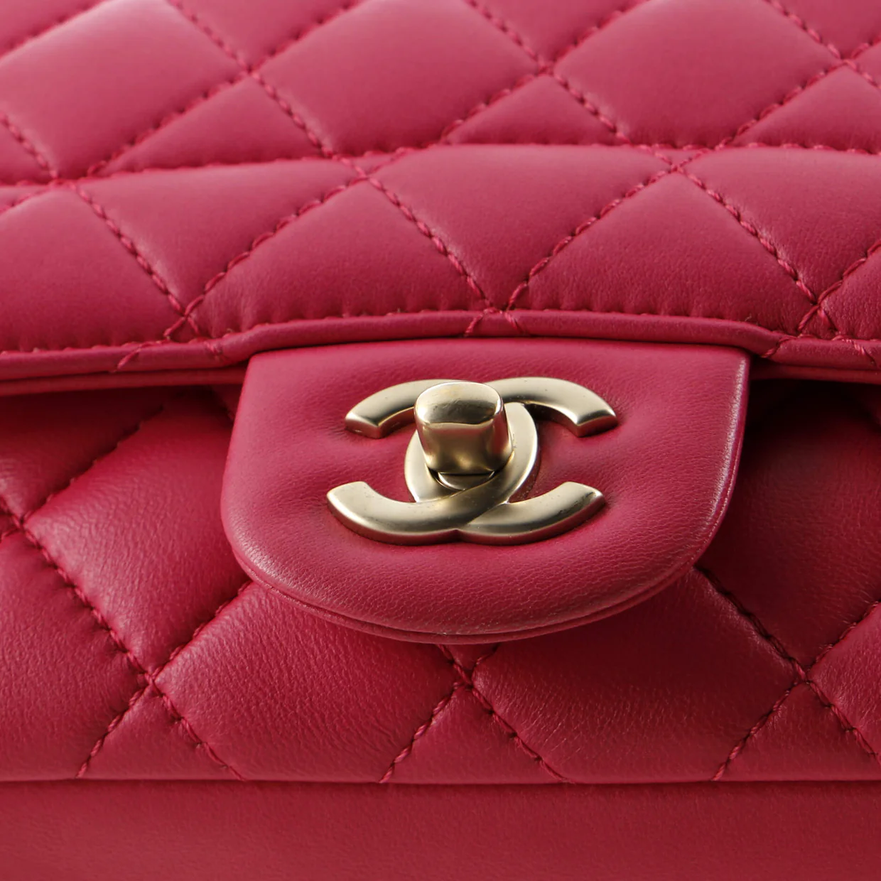 Artsy Handbag Monogram Empreinte Leather MM - Deep Luxury