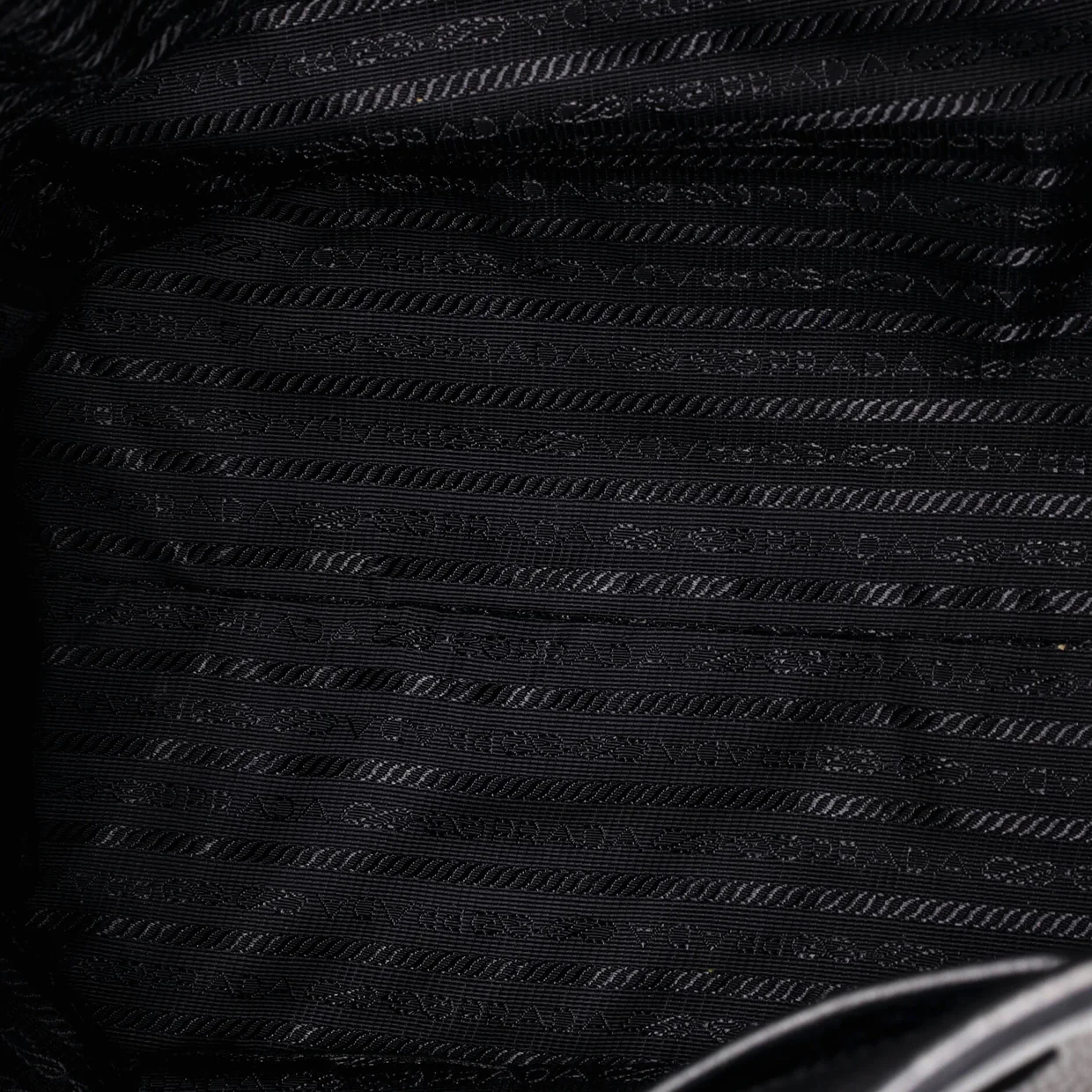 Convertible Shopping Tote Vitello Daino Medium - Deep Luxury