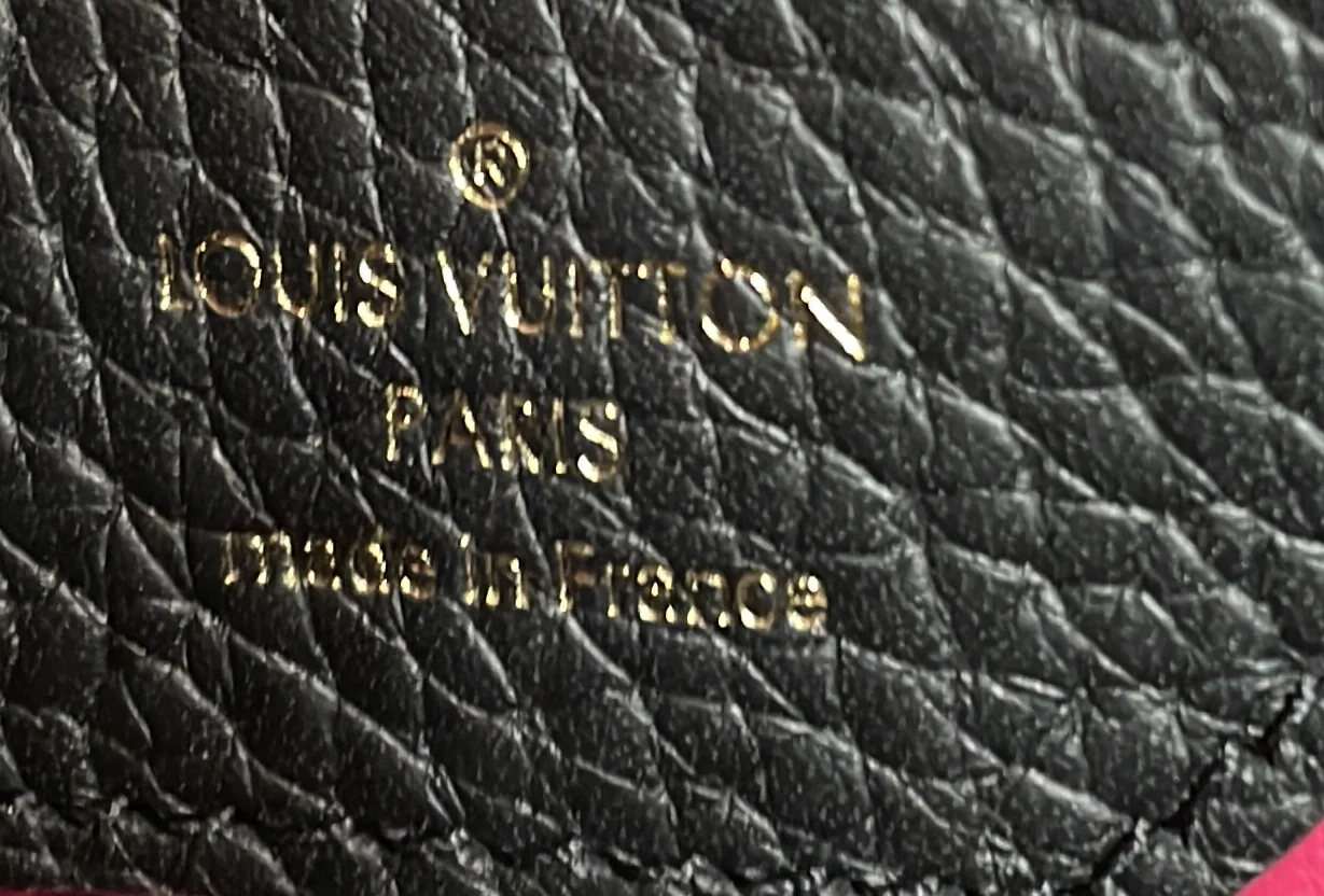 Capucines Bag Leather PM - Deep Luxury