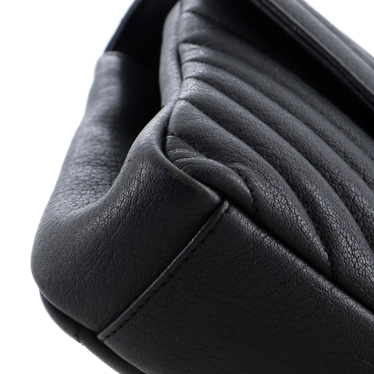 Classic Monogram College Bag Matelasse Chevron Leather Medium - Deep Luxury