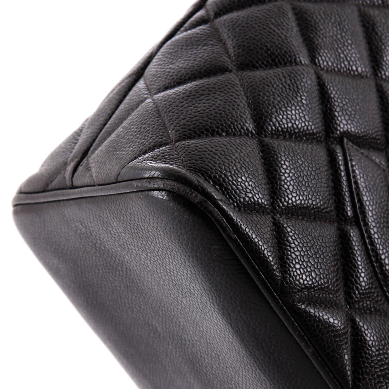 Medallion Tote Quilted Caviar - Deep Luxury