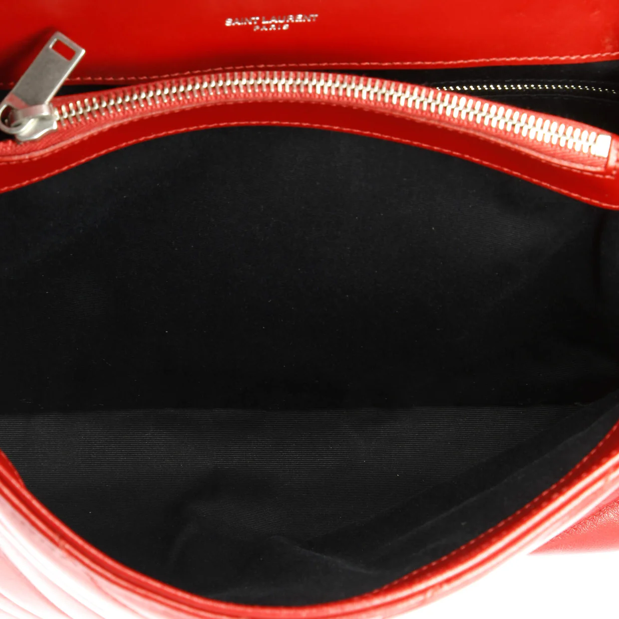 Loulou Shoulder Bag Matelasse Chevron Leather Medium - Deep Luxury